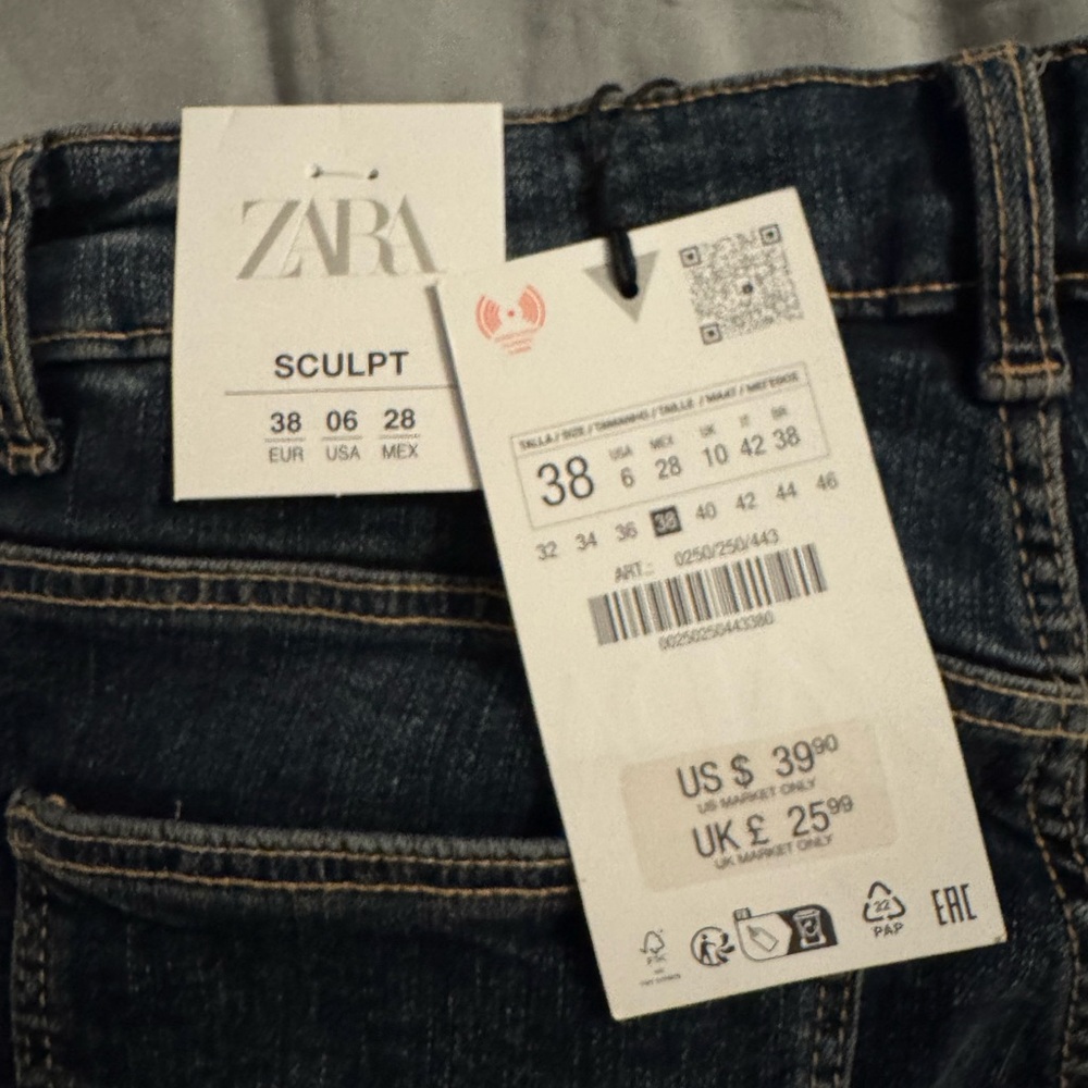 NWT Zara High-Waisted Blue Skinny Jeans with Vintage Wash - Picture 9 of 9
